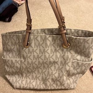 Michael Kors purse